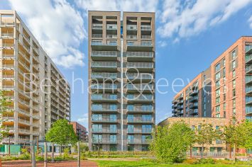 1  bedroom flat to rent in Viola House, Greenleaf Walk, UB1-image 7
