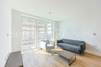 1  bedroom flat to rent in Viola House, Greenleaf Walk, UB1-image 10
