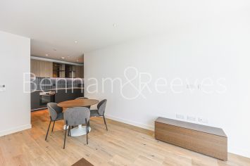 1  bedroom flat to rent in Viola House, Greenleaf Walk, UB1-image 11