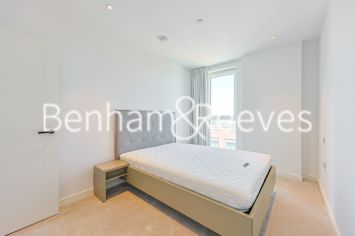 3  bedrooms flat to rent in Greenleaf Walk, Southall, UB1-image 13