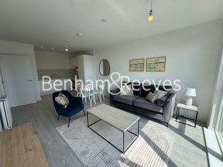 1  bedroom flat to rent in Cranton Avenue, Hayes, UB3-image 1