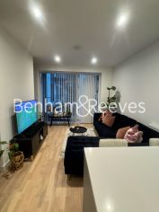 Studio flat to rent in Arber House, Greenleaf Walk, UB1-image 6
