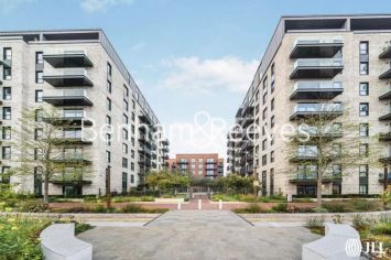 2  bedrooms flat to rent in Watson House, Greenleaf Walk, UB1-image 5