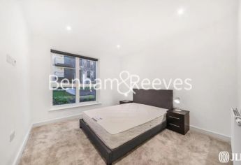 2  bedrooms flat to rent in Watson House, Greenleaf Walk, UB1-image 11