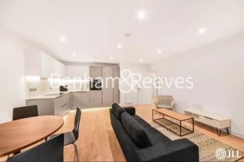 2  bedrooms flat to rent in Watson House, Greenleaf Walk, UB1-image 16