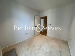2  bedrooms flat to rent in Viola House, Greenleaf Walk, UB1-image 7