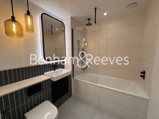 1  bedroom flat to rent in Viola House, Greenleaf Walk, UB1-image 4