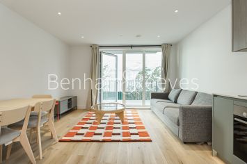 1  bedroom flat to rent in Viola House, Greenleaf Walk, UB1-image 6