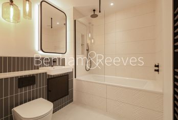 1  bedroom flat to rent in Viola House, Greenleaf Walk, UB1-image 4