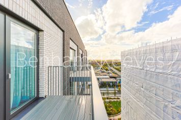 1  bedroom flat to rent in Viola House, Greenleaf Walk, UB1-image 12
