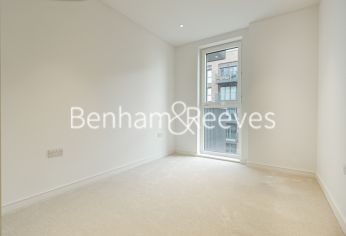 2  bedrooms flat to rent in Greenleaf Walk, Southall, UB1-image 3
