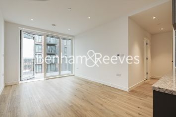 2  bedrooms flat to rent in Greenleaf Walk, Southall, UB1-image 7