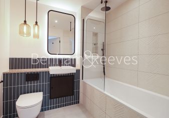2  bedrooms flat to rent in Viola House, Greenleaf Walk, UB1-image 12