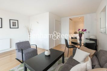 1 bedroom flat to rent in Station Approach, Hayes, UB3-image 1