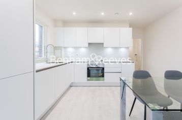 2 bedrooms flat to rent in Hargrave Drive, Harrow, HA1-image 2