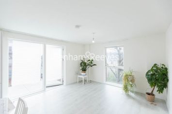 2 bedrooms flat to rent in Harrow View, Harrow, HA1-image 1