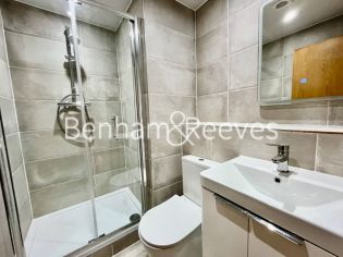 2  bedrooms flat to rent in Lyon Road, Harrow, HA1-image 3