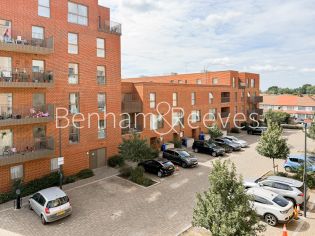 2  bedrooms flat to rent in Meadowview Close, Harrow, HA1-image 13