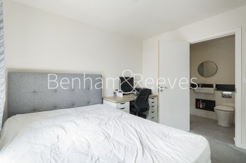 2  bedrooms flat to rent in Meadowview Close, Harrow, HA1-image 16