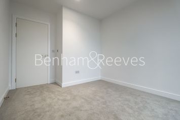 3  bedrooms flat to rent in Quay Walk, Wembley, HA0-image 9