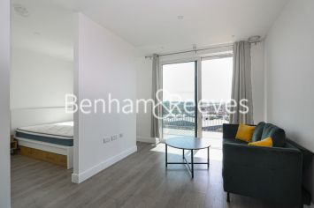 image Studio flat to rent in Quay Walk, Grand Union, HA0-image 5