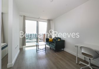 image Studio flat to rent in Quay Walk, Grand Union, HA0-image 9