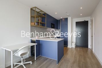 image Studio flat to rent in Quay Walk, Grand Union, HA0-image 13