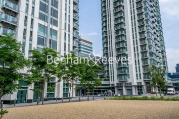 2 bedrooms flat to rent in Pan Peninsula Square, Canary Wharf, E14-image 12