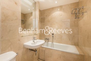 image 3  bedrooms flat to rent in Berkeley Tower, Westferry Circus, E14-image 4