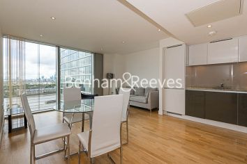 1  bedroom flat to rent in Landmark East, Canary Wharf, E14-image 3