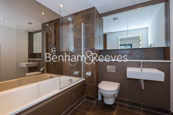 1  bedroom flat to rent in Landmark East, Canary Wharf, E14-image 5