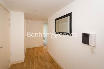1  bedroom flat to rent in Landmark East, Canary Wharf, E14-image 6
