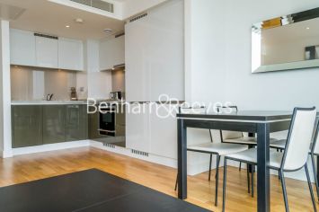1 bedroom house to rent in Marsh Wall, Canary Wharf, E14-image 2