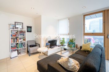 2 bedrooms flat to rent in Province Square, Canary Wharf, E14-image 1