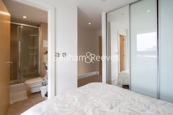 2 bedrooms flat to rent in Province Square, Canary Wharf, E14-image 13