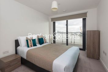 3  bedrooms flat to rent in Yabsley Street, Canary Wharf, E14-image 9