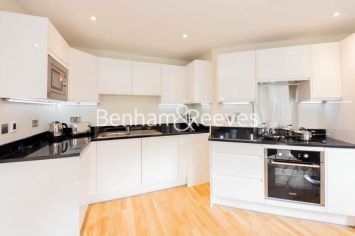 1 bedroom flat to rent in St. Anne's Street, Canary Wharf, E14-image 2