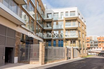 1 bedroom flat to rent in St. Anne's Street, Canary Wharf, E14-image 5