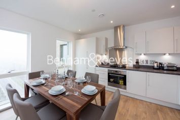 2  bedrooms flat to rent in Magellan Boulevard, Beckton Gallions Reach, E16-image 2