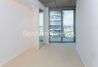 Hoola Apartments, Royal Victoria, E16 view 8