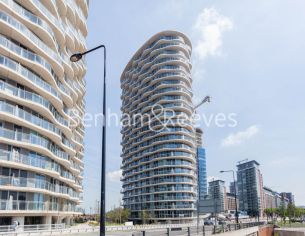 Hoola Apartments, Royal Victoria, E16 view 13