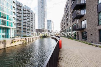 1  bedroom flat to rent in Southmere House, Highland Street, E15-image 9