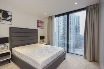1  bedroom flat to rent in Hampton Tower, South Quay Plaza, E14-image 3
