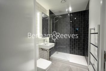 image 2  bedrooms flat to rent in Laker House, Pontoon Dock, E16-image 4