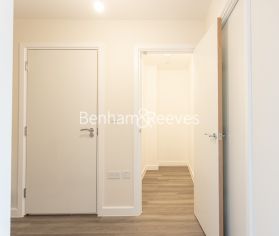 1  bedroom flat to rent in Rosebay House, Frank Searle Passage, E17-image 4