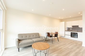 1  bedroom flat to rent in Rosebay House, Frank Searle Passage, E17-image 11