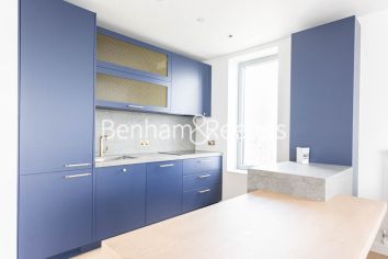 1  bedroom flat to rent in Serapis house, Good Luck Hope, E14-image 2