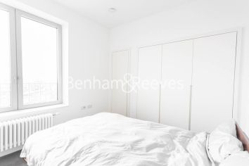 1  bedroom flat to rent in Serapis house, Good Luck Hope, E14-image 9