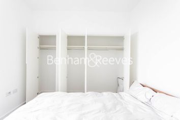 1  bedroom flat to rent in Serapis house, Good Luck Hope, E14-image 15