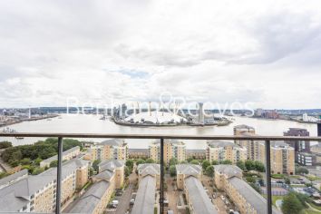 Blackwall Way, Black Wall, E14 view 1
